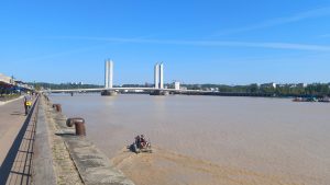 le fleuve Garonne à Bordeaux