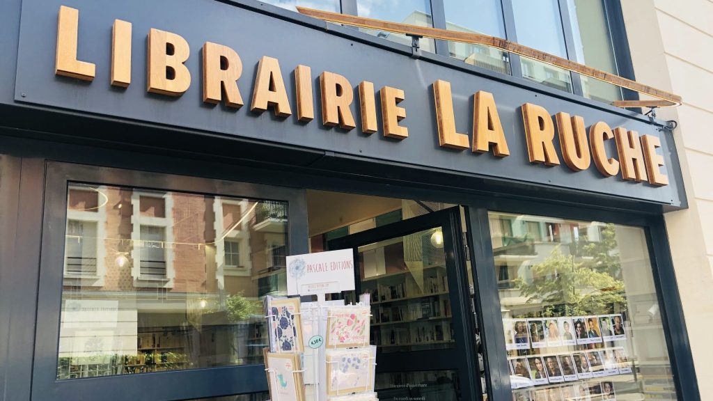 La ruche, une librairie-école, lieu de rencontres et de formation