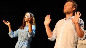Ingrid Da Ronch avec Jérôme Thévenet sur scène pour Libre de toutes peurs à Bordeaux au théâtre L'Inox