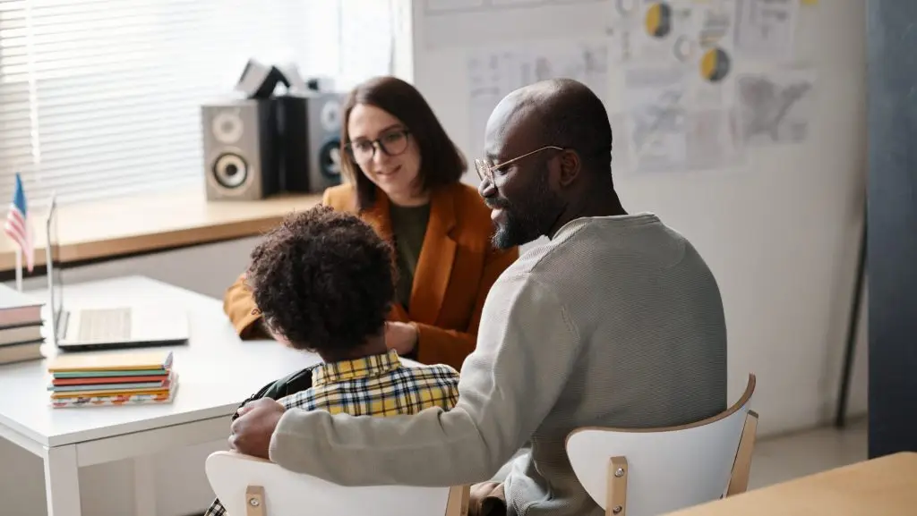 Éducation en action : où en est le lien de confiance ?