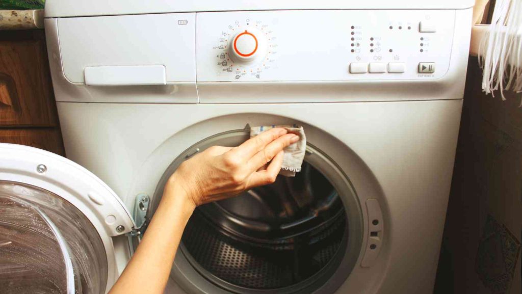 Électroménager : machine à laver, four… L’entretien pour éviter les pannes