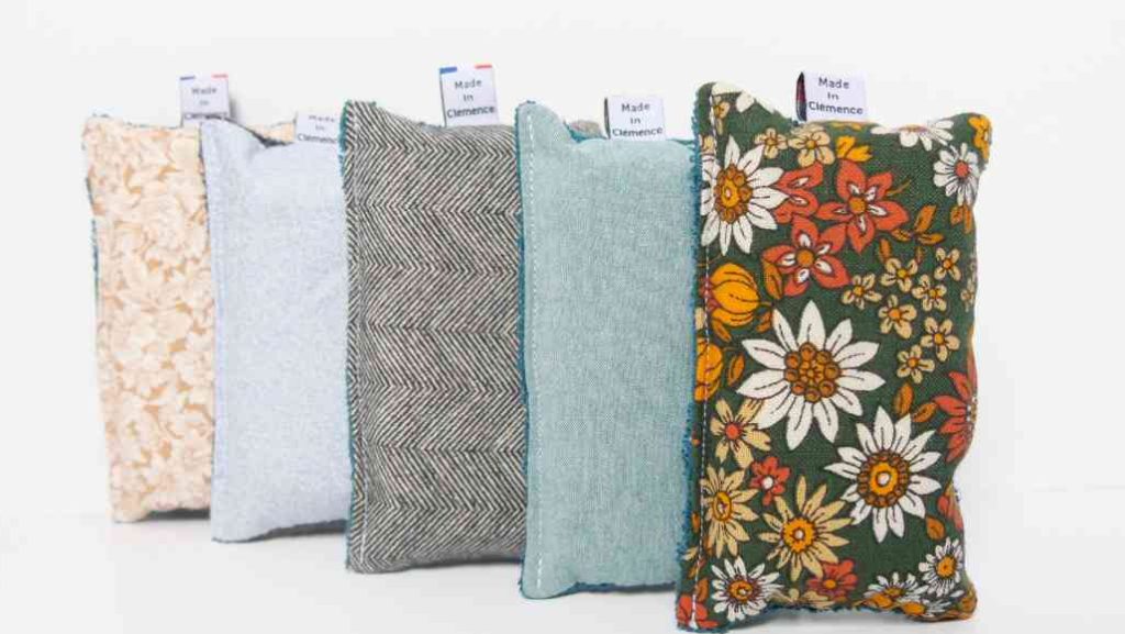 Elle revalorise les déchets textiles en objets ménagers