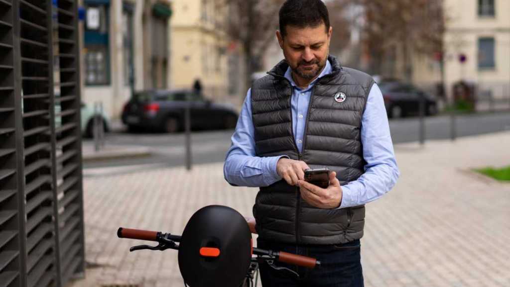 Lyon : Rendre le casque à vélo plus pratique avec le kit OBH