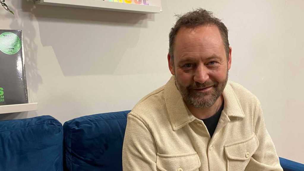 Christophe Mali, en solo sans Tryo, entre intimité et positivité