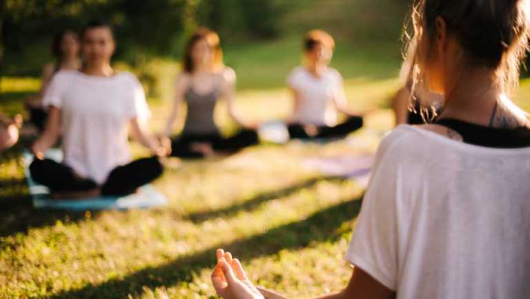 Le magazine “Esprit Yoga” : briser les clichés sur la pratique du yoga 