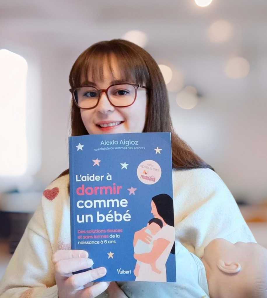 Alexia Aigloz présente son livre "L'aider à dormir comme un bébé".