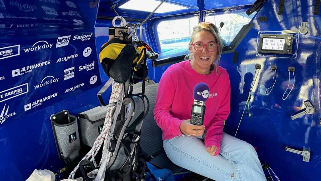 Vendée Globe d’Éric Bellion : Amandine s’occupe de la logistique technique