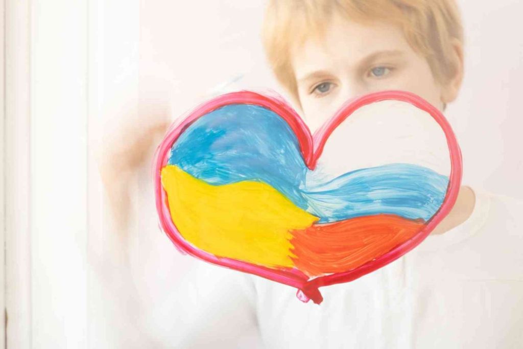 Avec Eux, le premier réseau associatif consacré aux enfants