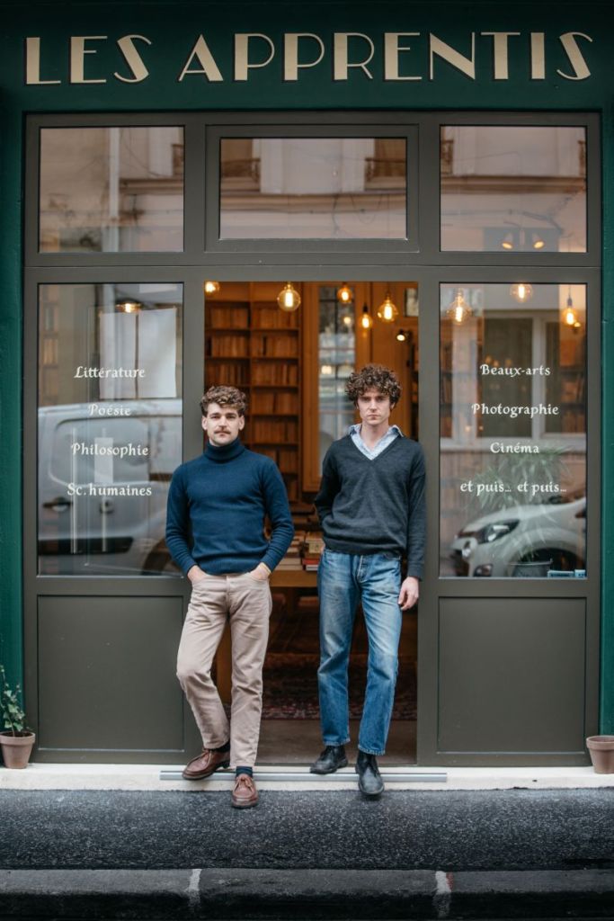 Paris : Corentin et Louis ont créé une librairie de livres d’occasion, Les Apprentis