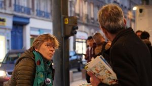 Restos du Cœur : Christine tisse du lien grâce à sa bibliothèque de rue