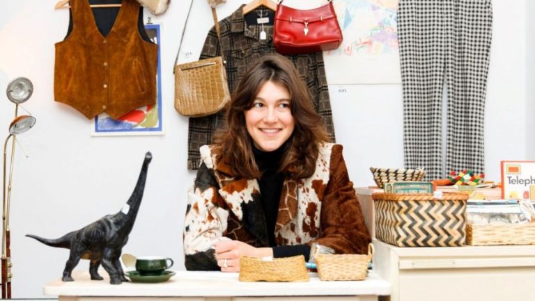 Suite à un changement de voie professionnelle, Coline est devenue brocanteuse