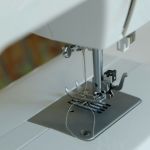 A Marseille, des pièces de mode faites du textile de l’événementiel