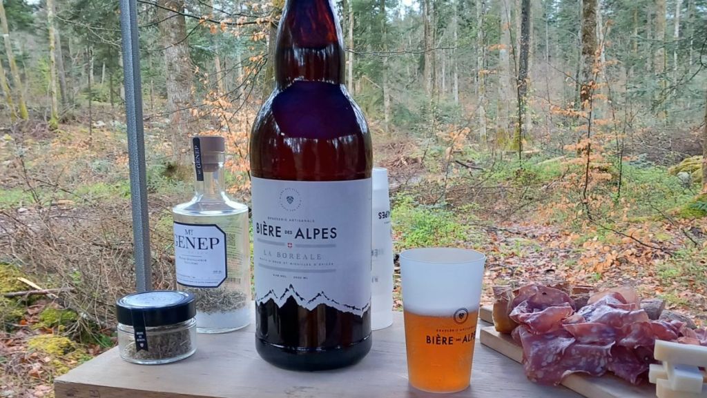 Alpes : La Boréale, une bière locale et responsable à base d’épicéa