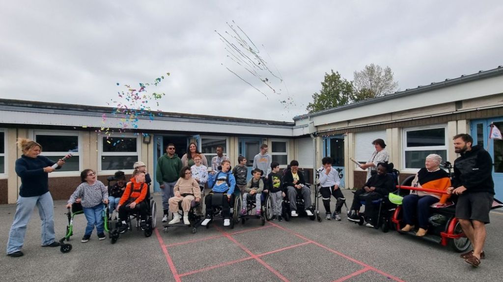 Normandie : la folle aventure de deux amis en triporteur