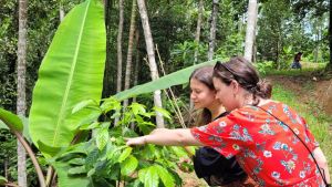 Cloé Lambard et Lucie Bedouet, co-gérantes de la société De la Terre à la Tasse.