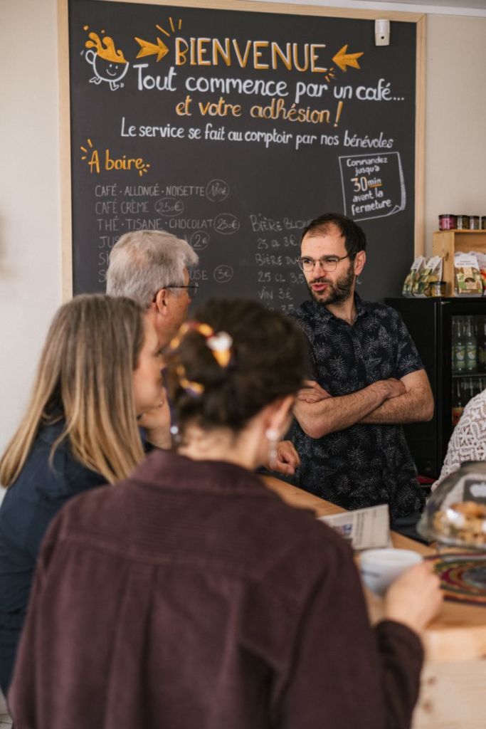 Lyon : Le café Trait d’Union fait vivre la convivialité au sein du quartier
