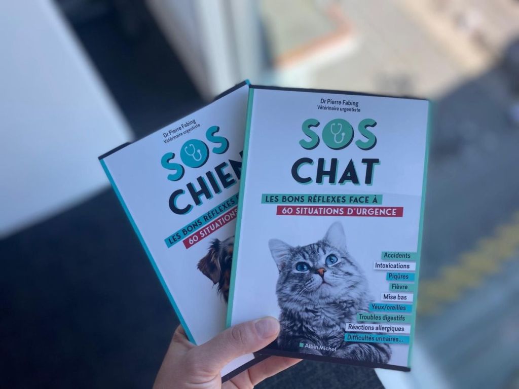Couverture des guides "sos chien" "sos chat" de Pierre Fabing.