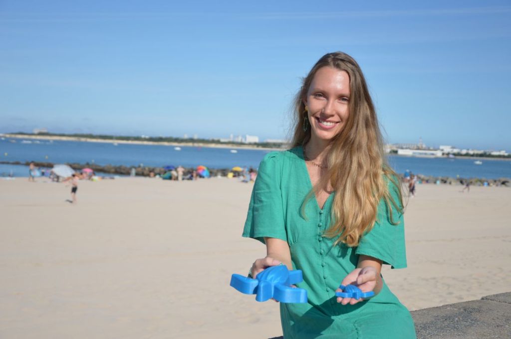 Creagum : des jouets de plage créés à partir de chewing-gums usagés