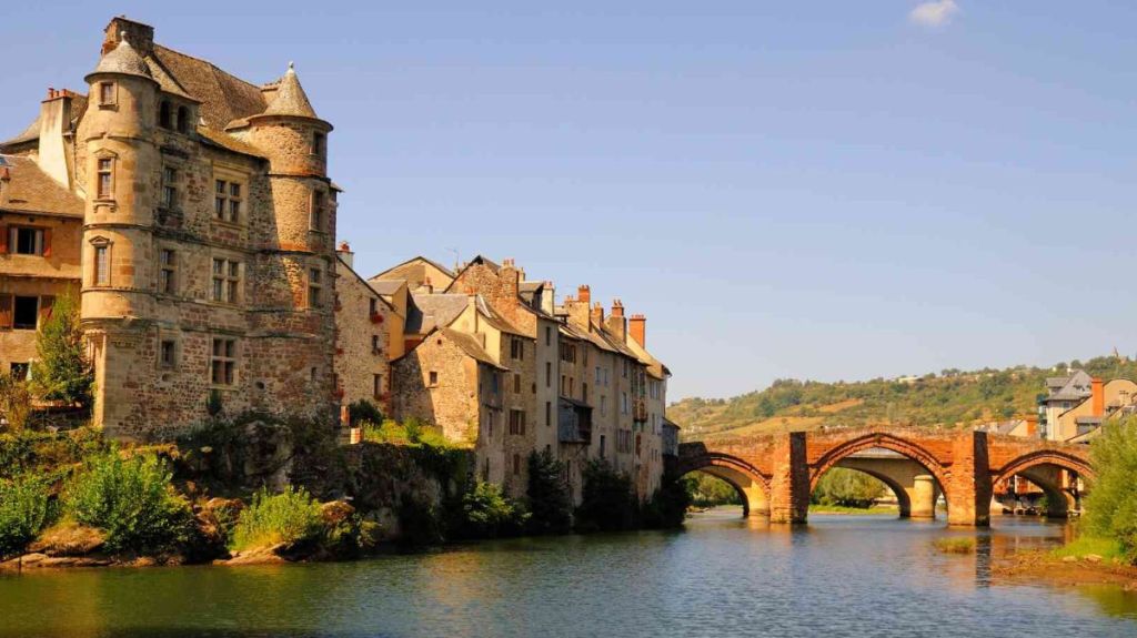 Aveyron : entre gourmandise et nature, un territoire épargné par le surtourisme