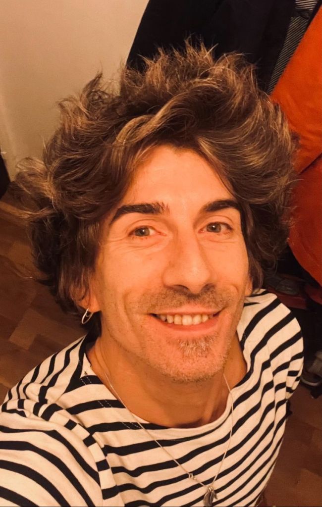 Nicolas Liorel, le coiffeur engagé qui sublime l’âme et les cheveux