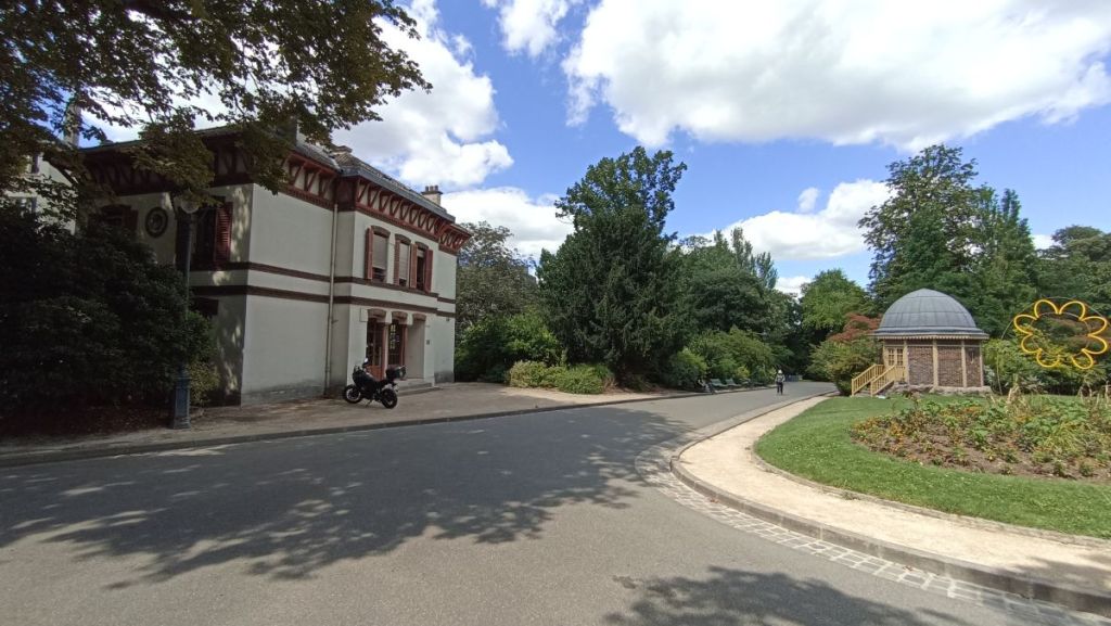 Paris : le parc Montsouris, la tête dans les étoiles 