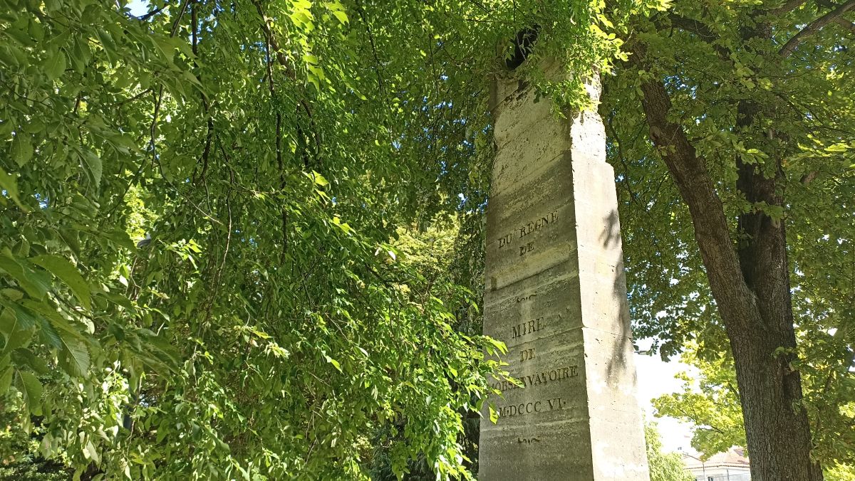 Ancienne mire de l'Observatoire de Paris