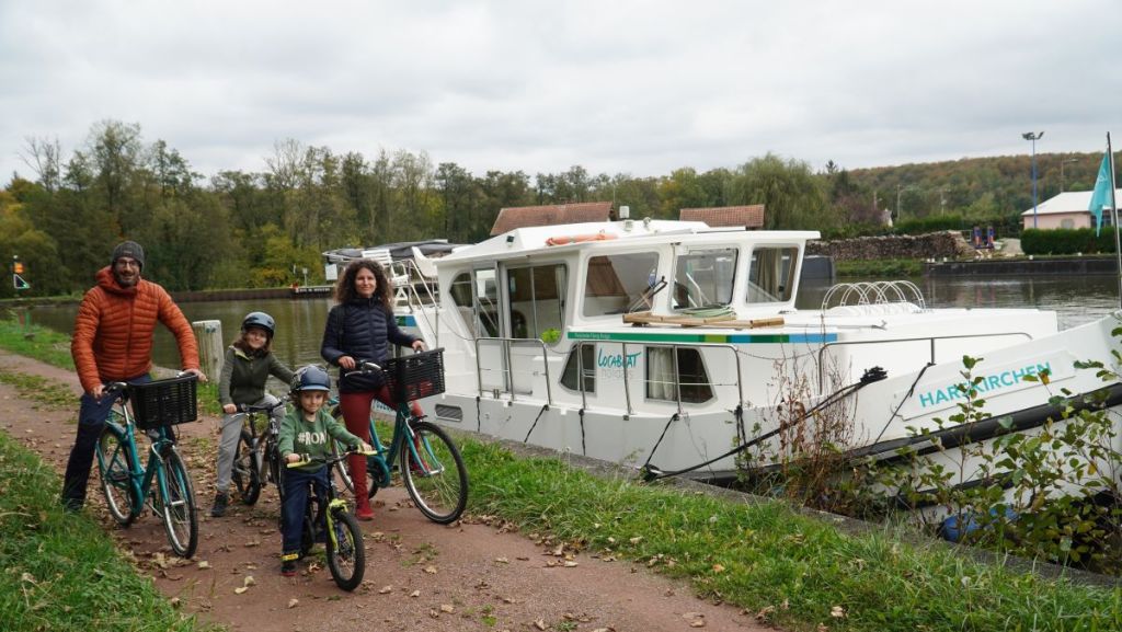 Voyager à vélo : des conseils pour débuter en famille