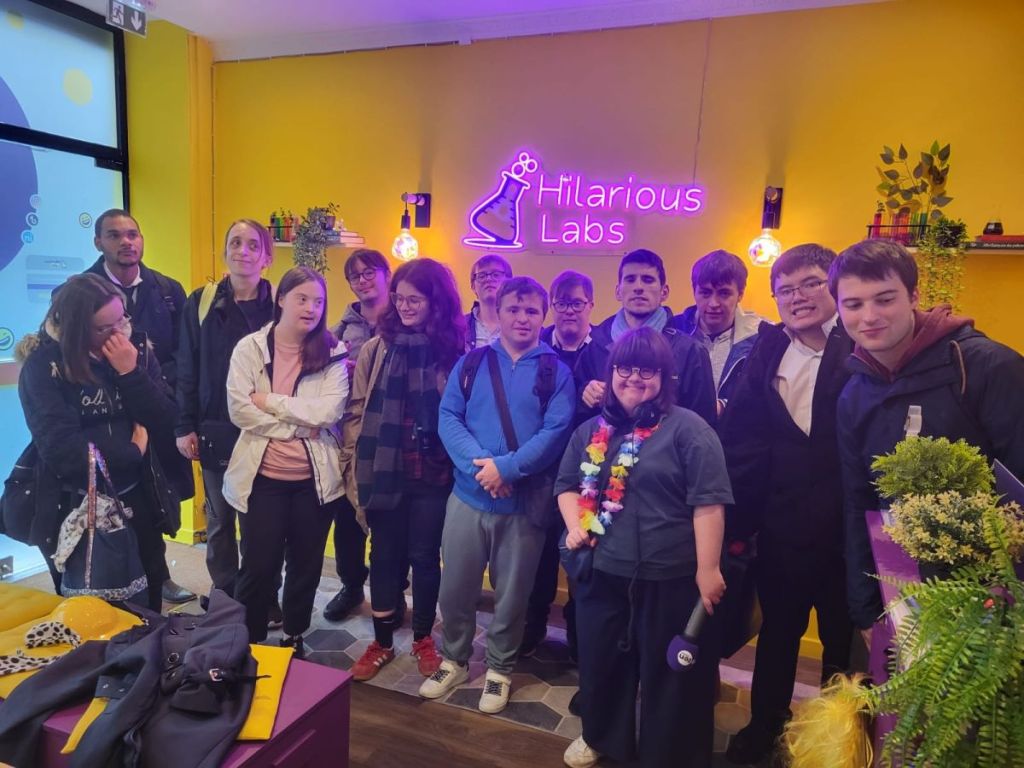 Le cœur de Jeanne au Hilarious Labs : je teste “LOL : qui rit, sort” en vrai !