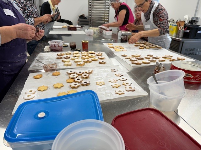 Strasbourg : avec Mamies Gâteaux, la pâtisserie créée du lien intergénérationnel