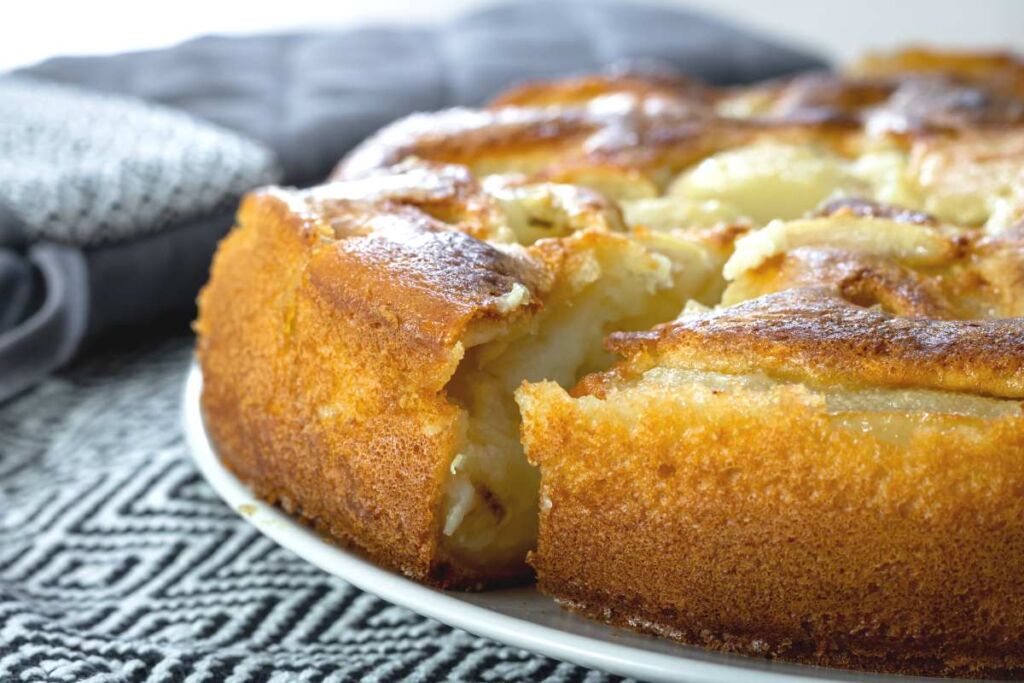 Entre clafoutis et crêpe géante, la flognarde aux poires s’impose comme le dessert réconfort de ce début d’année