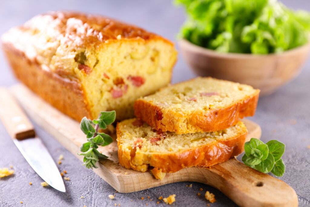 Cake jambon-fromage ultra moelleux : cette recette express fait oublier tous les dîners sans inspiration de la semaine