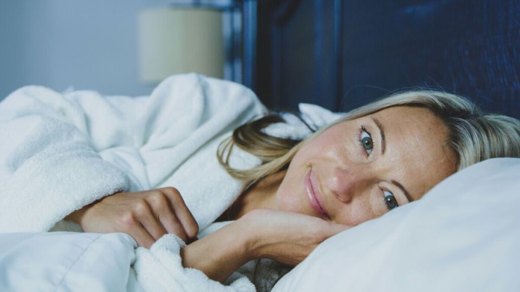 Sommeil après 50 ans : des gestes simples pour mieux récupérer