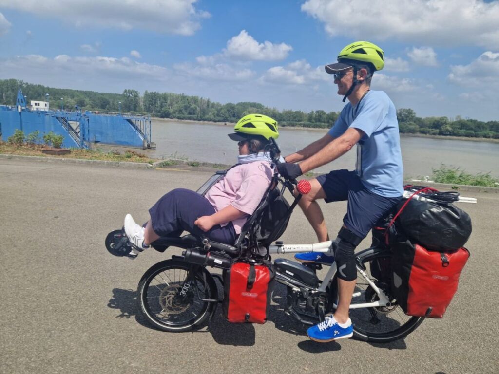 Le cœur de Jeanne : à vélo tandem avec mon père jusqu’à La Rochelle