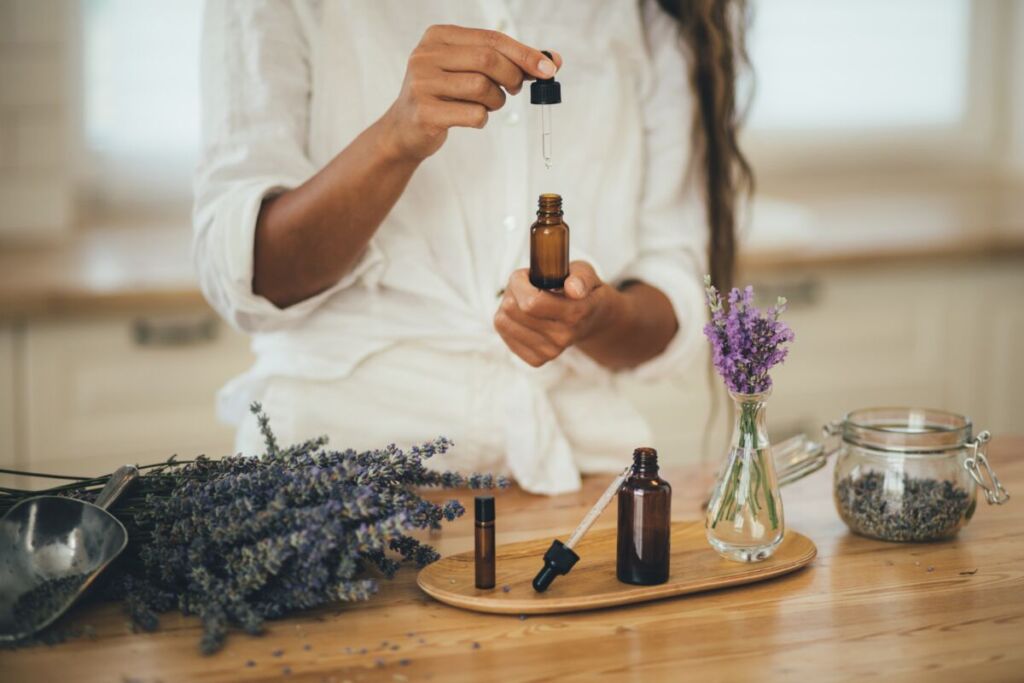 Huiles essentielles : les précautions indispensables à connaître