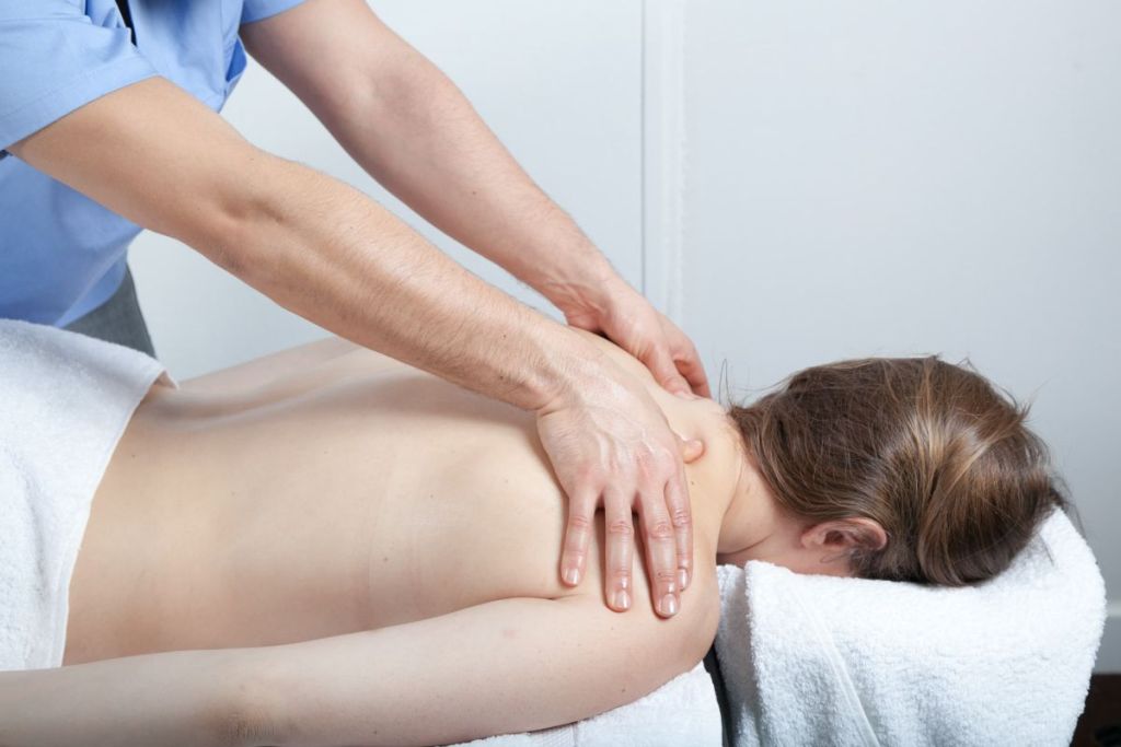 À quoi sert l’ostéopathie ? Bienfaits et indications réels