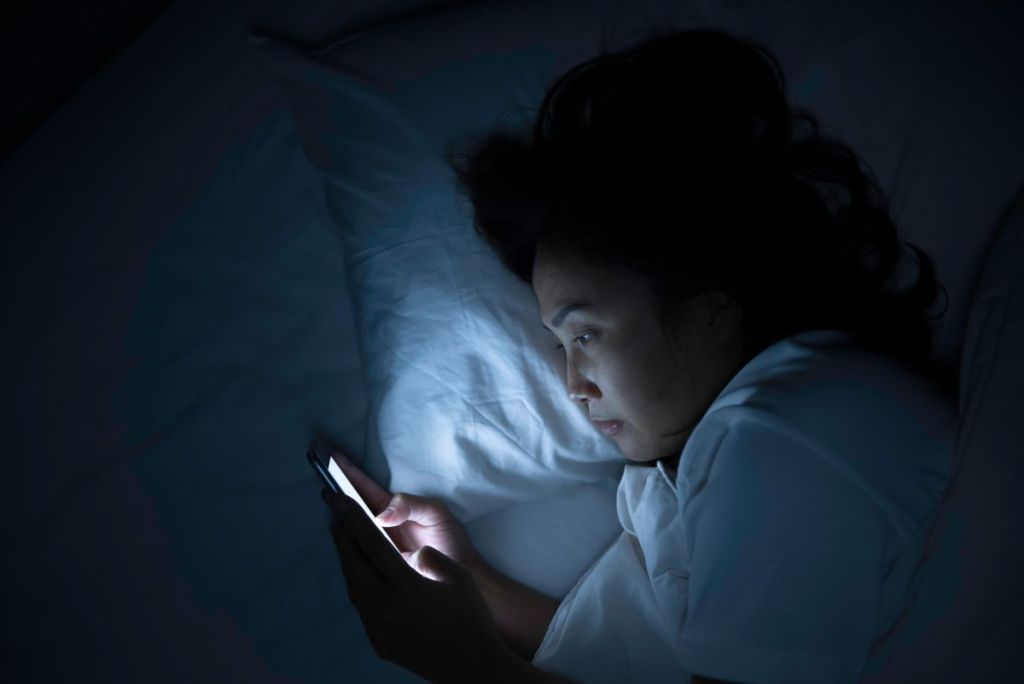 Économie de l’attention : le doomscrolling et la dopamine