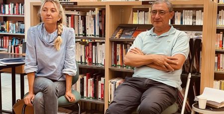 Valérie Rulleau lors d'un atelier d'échanges philosophiques