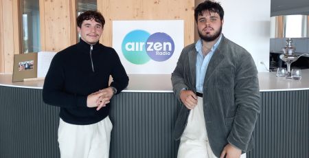 Mathis Devaux et Tom Detchessahar sont dans les locaux d'AirZen Radio