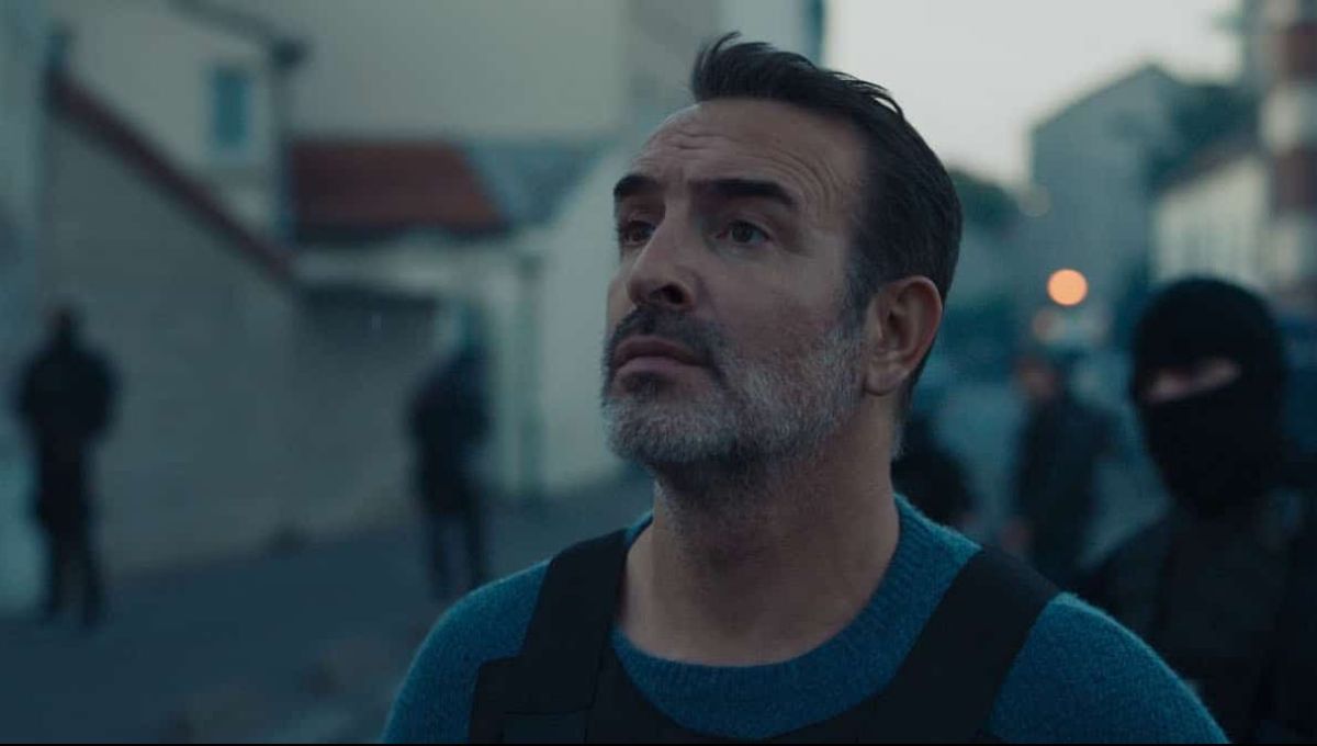 Jean Dujardin dans le film Novembre