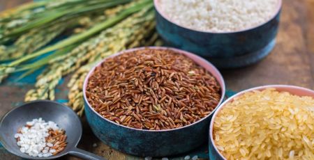 Différents bols de riz