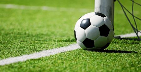Vendée : il diffuse les matchs des équipes de foot locales en direct
