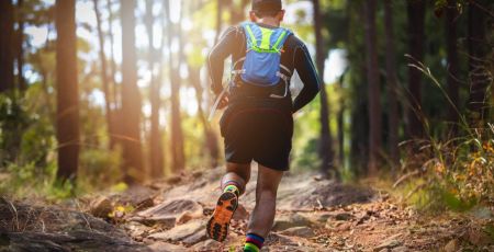 A 72 ans il pratique toujours le trail
