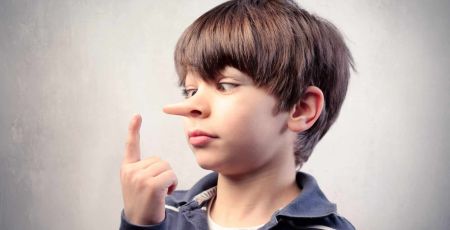 Enfant qui ment