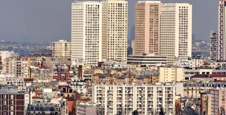 Éducation au collège : quartier d'une banlieue