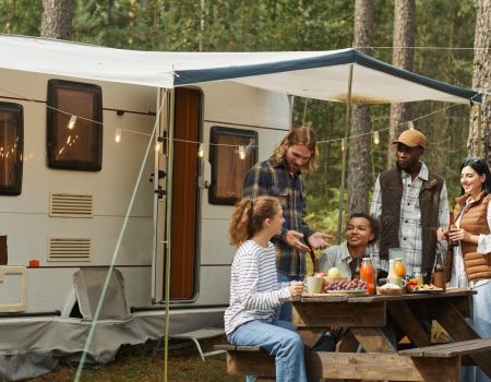 Le camping collaboratif, une façon de vivre ses vacances autrement