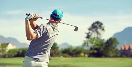 Les combinaisons de surf recyclées pour créer des accessoires de golf
