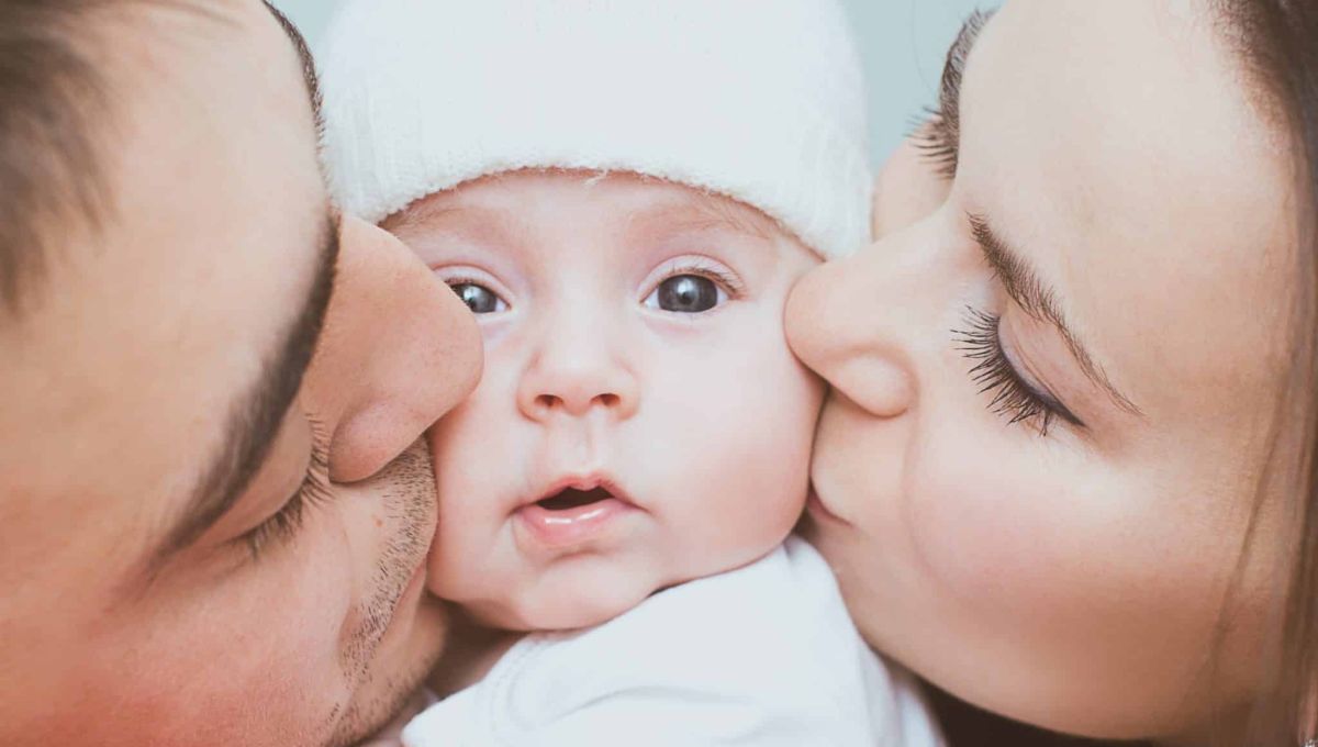 Image qui représente une famille heureuse