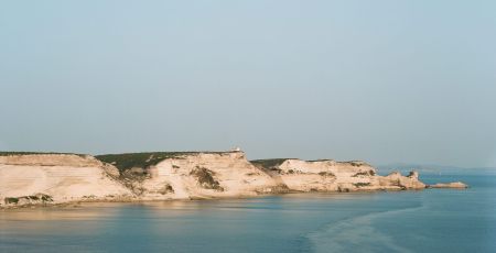 A Bonifacio en Corse une exposition d'art en collaboration avec le Centre Pompidou