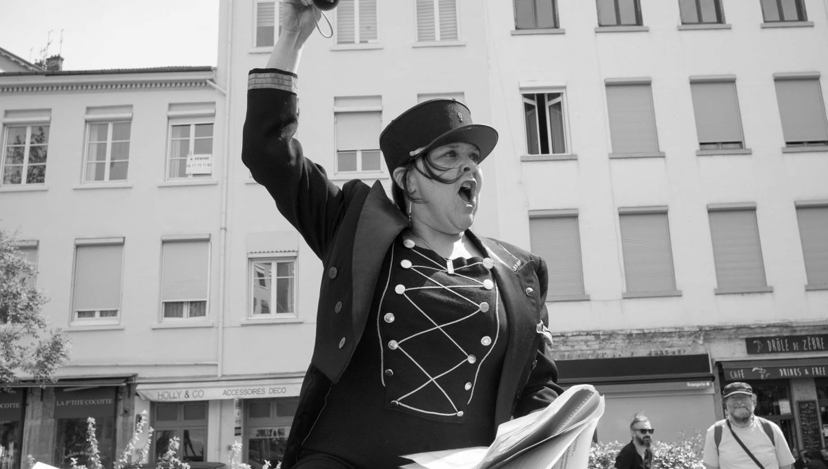 Crieuse publique / Valérie Niquet /