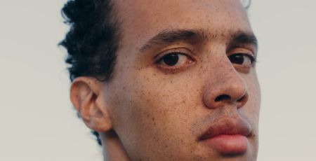 Le chanteur Gaël Faye.